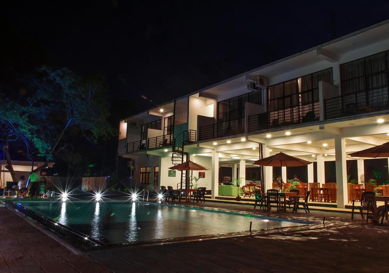 Lavish Resort - Sigirya Sigiriya Exterior photo